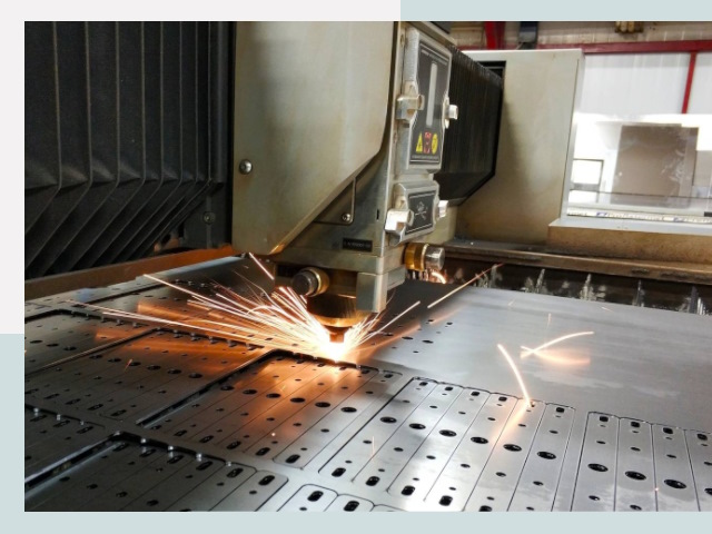 Лазерная резка металла в Якутске от 625 руб.